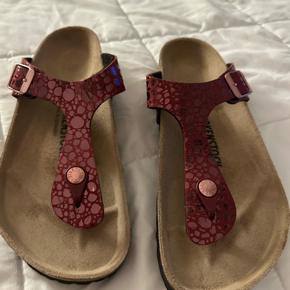 Birkenstock Shiny Python Print Dark Fuchsia Sandals Sz 38 Never Worn! - Picture 7 of 7
